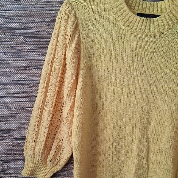 Comfy Love at First Find Yellow Crew Neck Sweater Crochet Sleeves  - Size XL - Picture 3 of 8